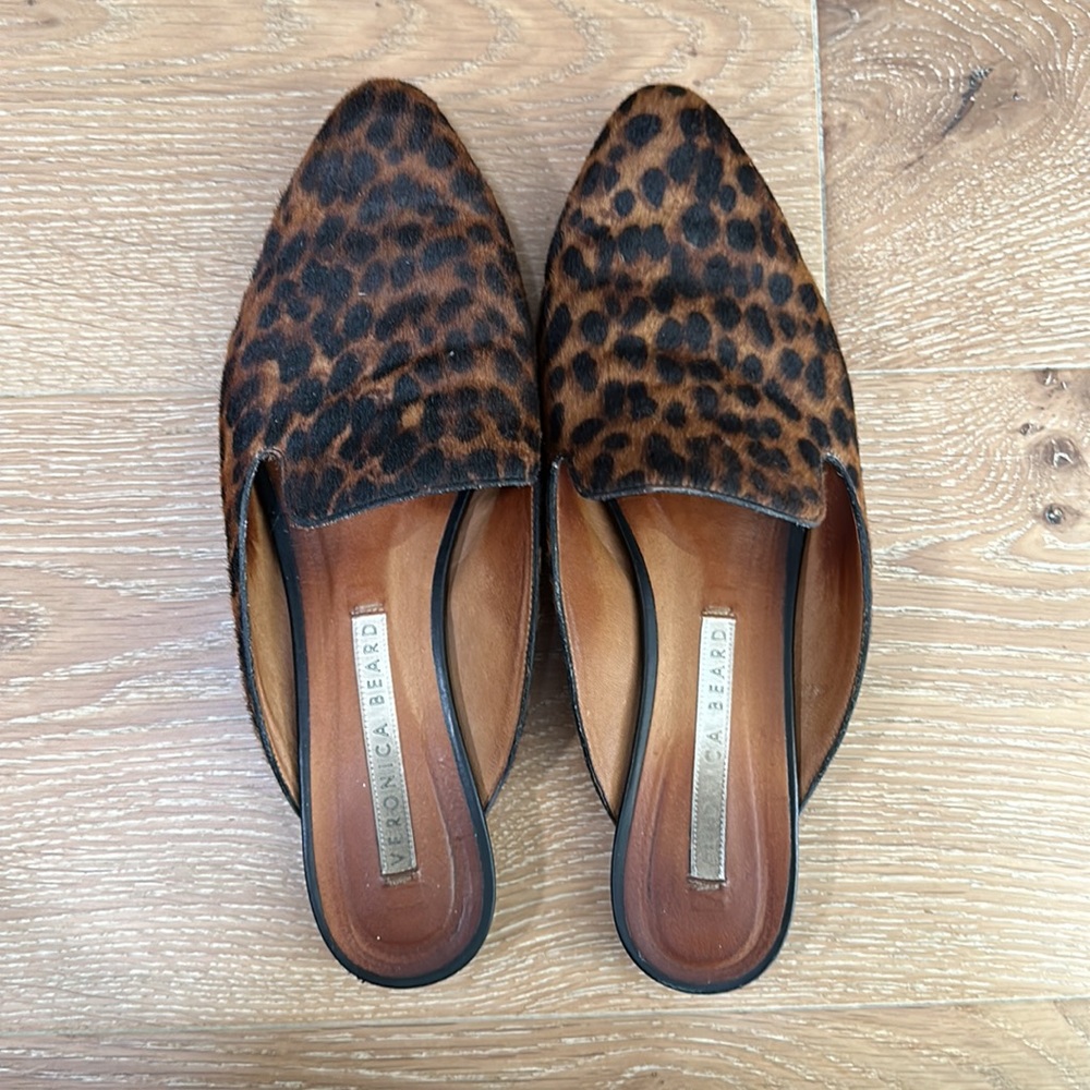 Veronica Beard Leopard Slides